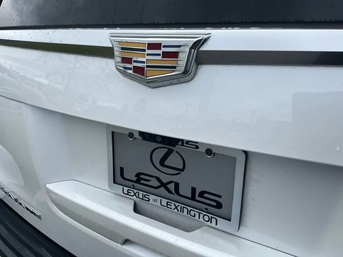 Used 2017 Cadillac Escalade Premium Luxury AWD/4WD image 26