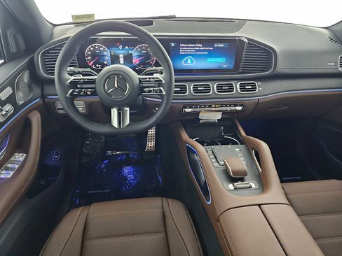 New 2026 Mercedes-Benz GLS 580 4MATIC image 22