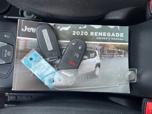 Used 2020 Jeep Renegade Sport FWD image 10
