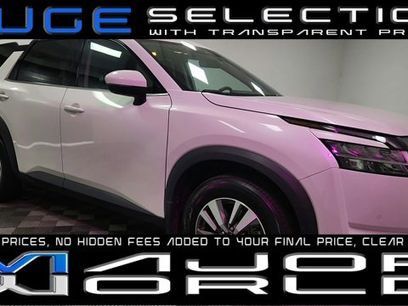 Used 2023 Nissan Pathfinder SL