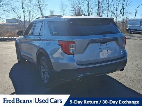 Certified 2022 Ford Explorer XLT w/ Equipment Group 202A image 8