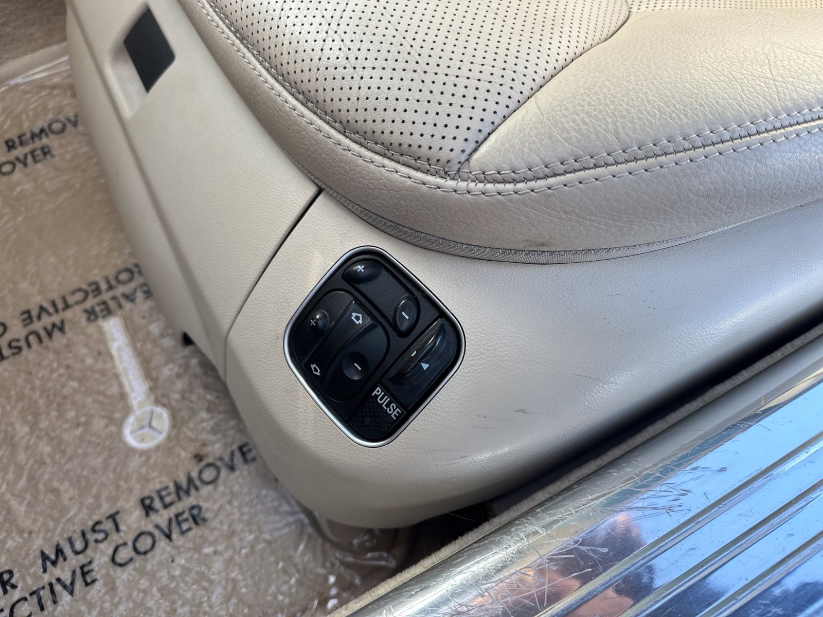 Used 2007 Mercedes-Benz SL 550 image 12