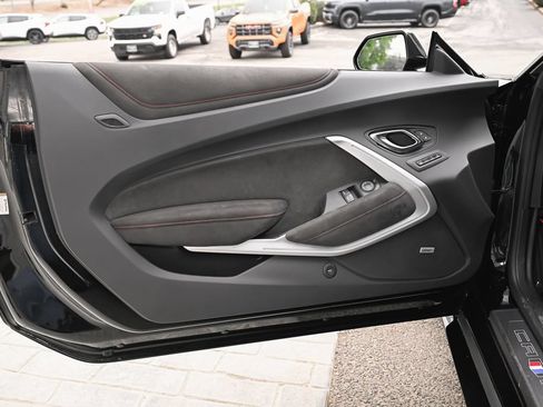 Used 2023 Chevrolet Camaro ZL1 RWD image 27