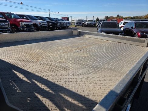 Used 2016 RAM 5500 Tradesman image 10