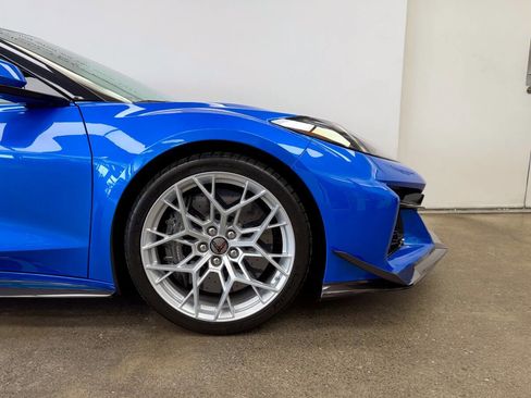 Used 2026 Chevrolet Corvette ZR1 w/ ZR1 Carbon Fiber Aero Package image 23