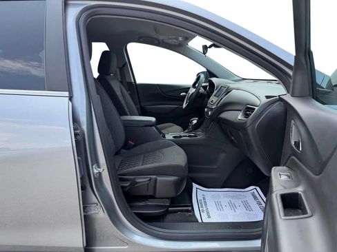 Used 2024 Chevrolet Equinox LT FWD image 25