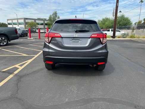 Used 2018 Honda HR-V EX image 6