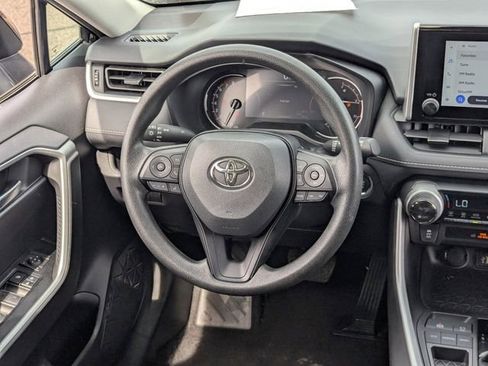 Used 2025 Toyota RAV4 XLE FWD image 15