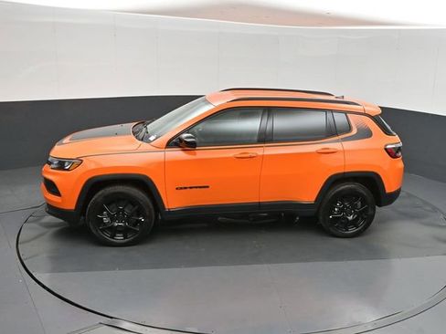 New 2026 Jeep Compass Latitude AWD/4WD image 34
