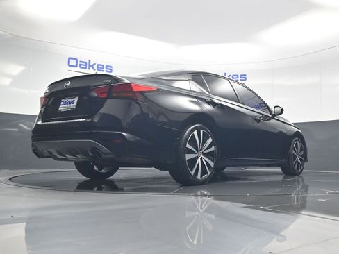 Used 2022 Nissan Altima 2.5 SR FWD image 42