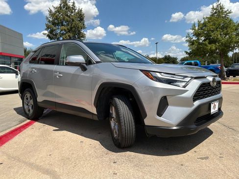 Used 2024 Toyota RAV4 XLE w/ Weather Package AWD/4WD image 4