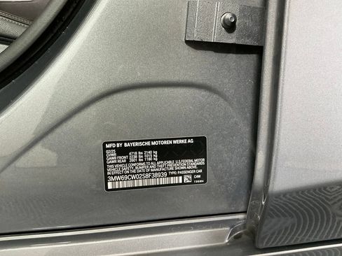 Certified 2025 BMW 330i Sedan w/ Convenience Package RWD image 32