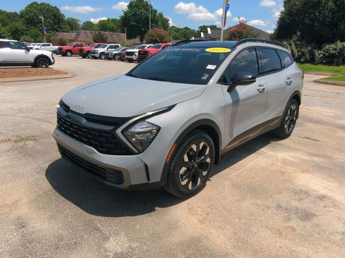 Certified 2023 Kia Sportage X-Line w/ X-Line Premium Package AWD/4WD image 4