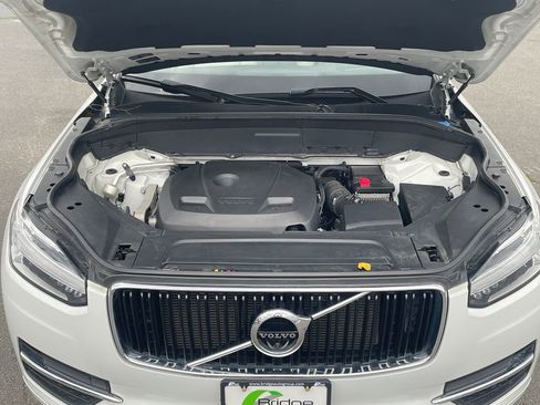 Used 2018 Volvo XC90 T6 Momentum w/ Convenience Package AWD/4WD image 10