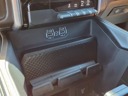 Used 2023 RAM 1500 Limited AWD/4WD image 10