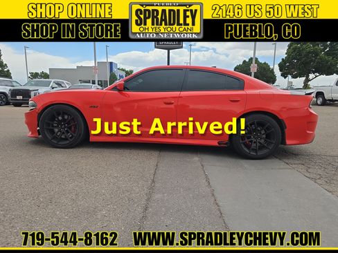 Used 2018 Dodge Charger R/T RWD image 1