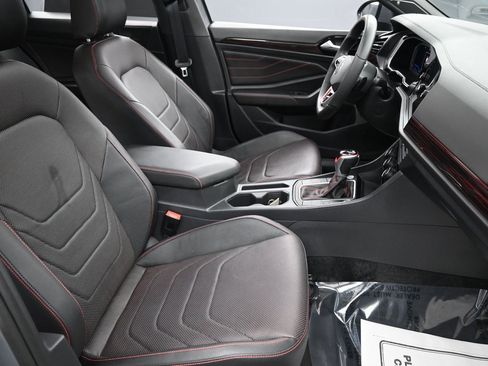 Used 2024 Volkswagen Jetta GLI Autobahn image 37