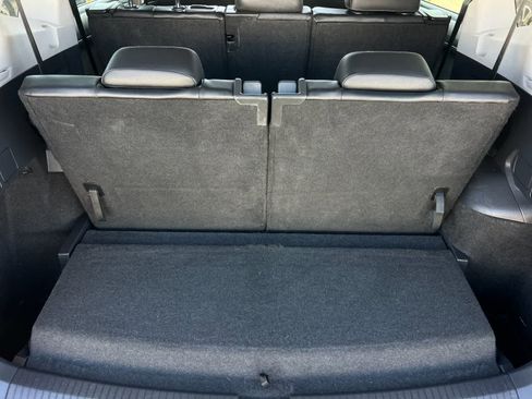 Used 2019 Volkswagen Tiguan SE FWD image 16
