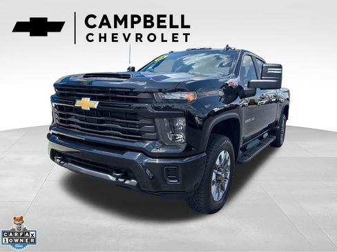 Used 2024 Chevrolet Silverado 2500 Custom w/ Custom Value Package AWD/4WD image 1