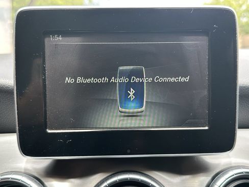 Used 2016 Mercedes-Benz CLA 250 image 36