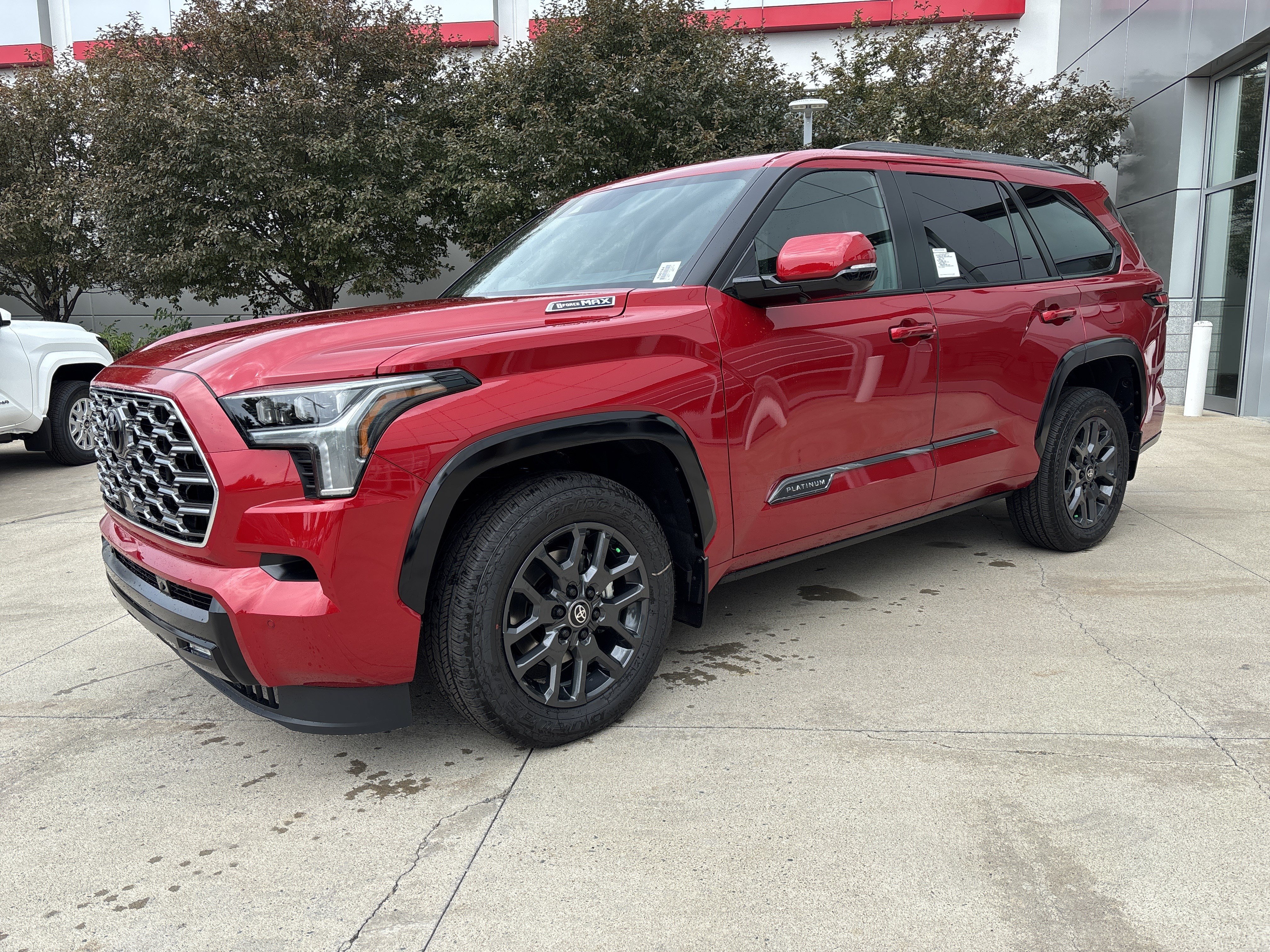 Used 2026 Toyota Sequoia Platinum AWD/4WD image 3