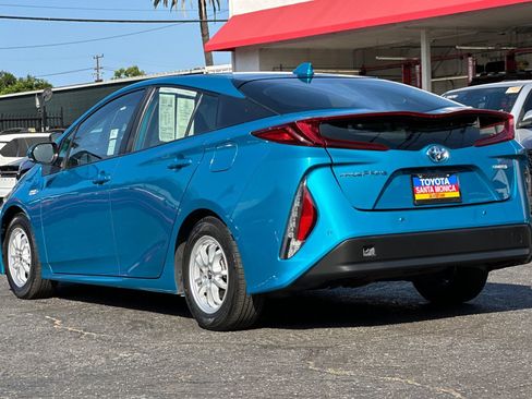 Used 2021 Toyota Prius Prime Limited w/ Carpet Mat Package (TMS) FWD image 6