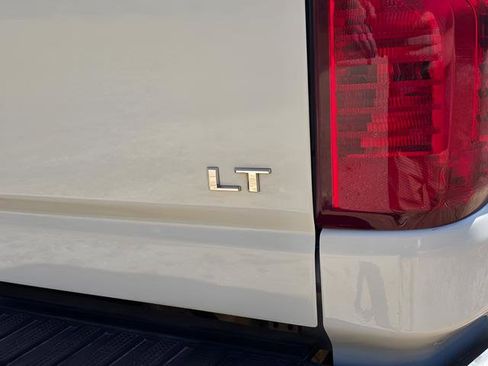 Used 2024 Chevrolet Silverado 2500 LT image 25