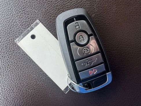 Used 2020 Ford F150 Lariat w/ Equipment Group 502A Luxury image 10