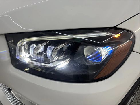 Used 2022 Mercedes-Benz GLS 450 4MATIC image 32