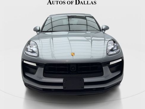 Used 2024 Porsche Macan AWD/4WD image 3