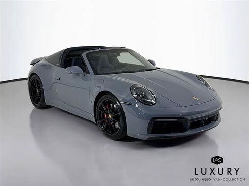 Used 2024 Porsche 911 Targa 4S AWD/4WD image 3