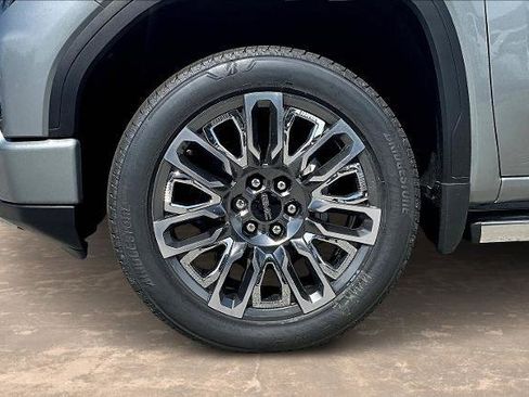 New 2026 GMC Sierra 1500 Denali Ultimate image 11