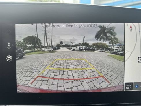 Used 2025 Hyundai Elantra SEL FWD image 24