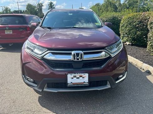 Used 2019 Honda CR-V Touring image 2