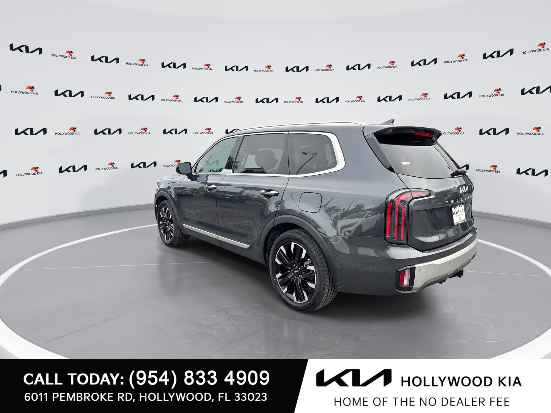 Certified 2024 Kia Telluride SX w/ Towing Package AWD/4WD image 6