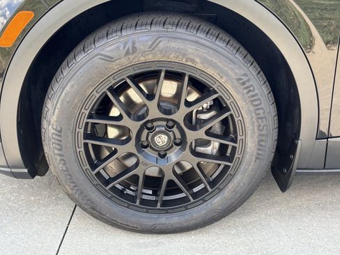 Used 2023 Volkswagen ID.4 Pro RWD image 13