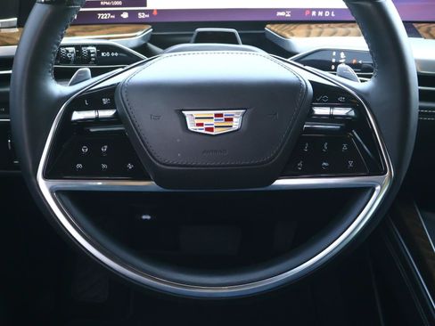 Certified 2025 Cadillac Escalade Sport Platinum AWD/4WD image 15