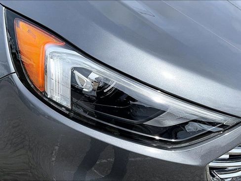 Certified 2022 Ford Edge SEL w/ Convenience Package image 29