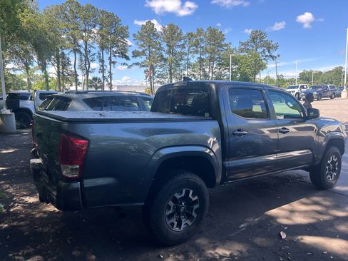 Used 2023 Toyota Tacoma SR AWD/4WD image 5