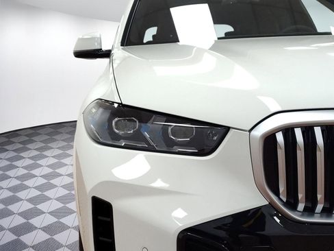 New 2026 BMW X5 xDrive50e w/ M Sport Package image 10