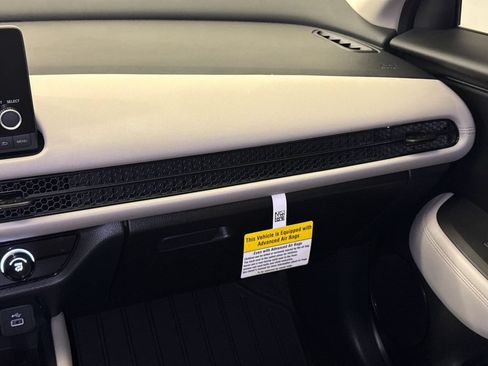 Certified 2025 Honda HR-V LX image 15