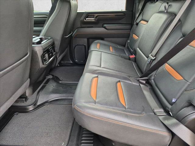 Used 2025 GMC Sierra 2500 AT4 w/ AT4 Premium Plus Package AWD/4WD image 19