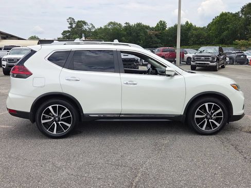 Used 2020 Nissan Rogue SL w/ Premium Package FWD image 11