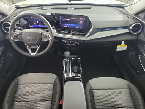 New 2026 Chevrolet Trax LT w/ Midnight Edition image 14