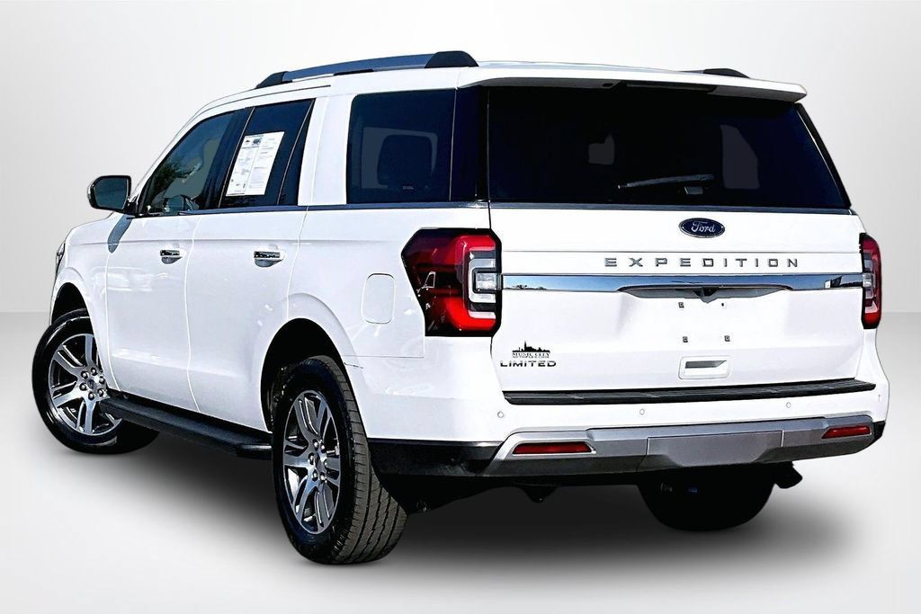 Used 2024 Ford Expedition Limited AWD/4WD image 5