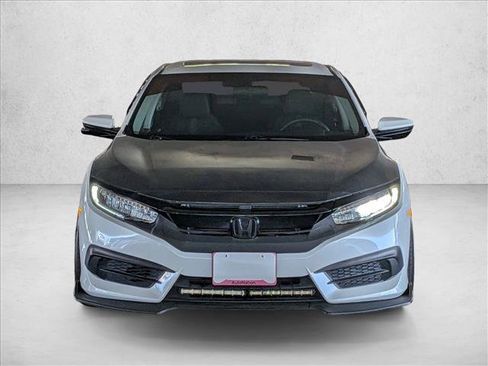 Used 2018 Honda Civic EX image 2