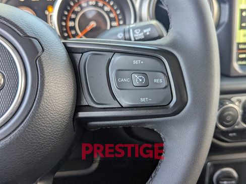 Used 2023 Jeep Gladiator Sport AWD/4WD image 24