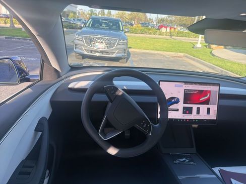 Used 2025 Tesla Model 3 Long Range RWD image 11