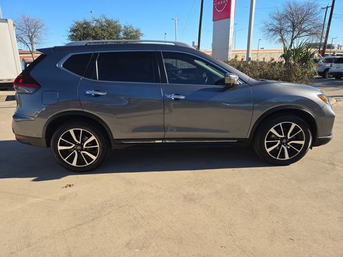 Used 2019 Nissan Rogue SL image 8