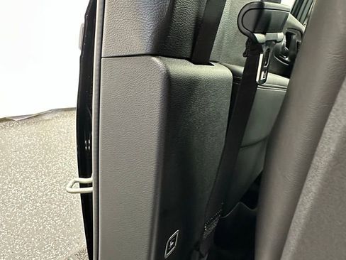 New 2025 Chrysler Pacifica Select w/ Fav Edition Package image 28